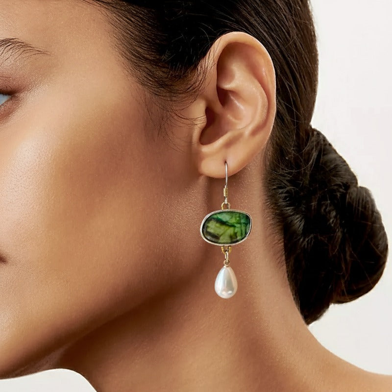 Vintage-Silberohrringe mit Natursteinen