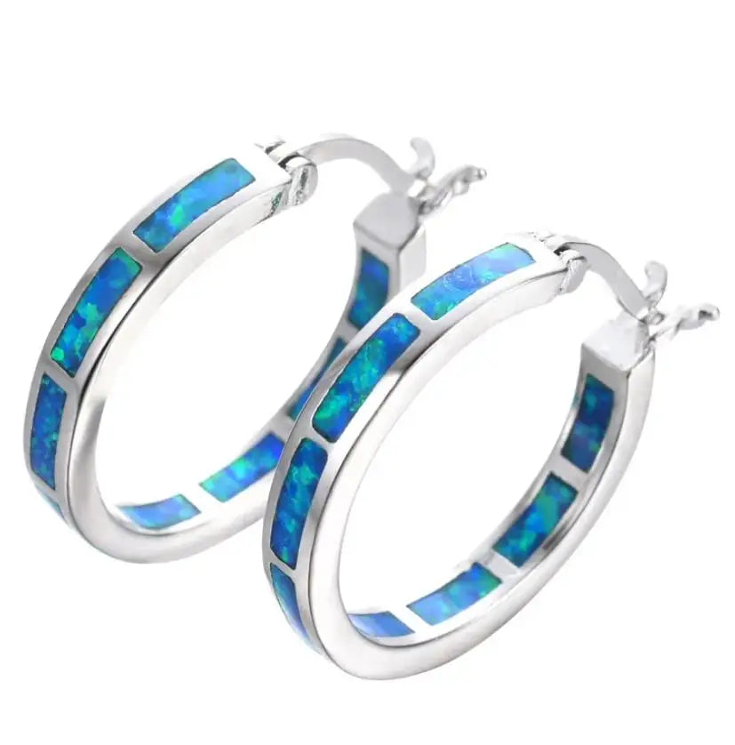 Chic Hoop-Ohringe mit Blauem Feueropal